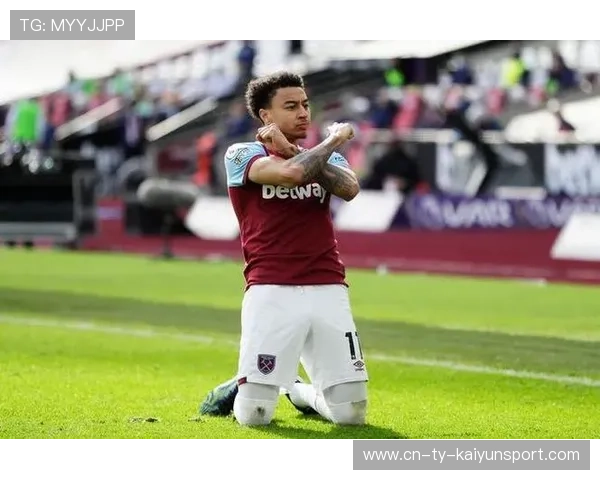 终极“绝杀”：“足球神兵”在欧冠的巅峰演出，足球神剧视频