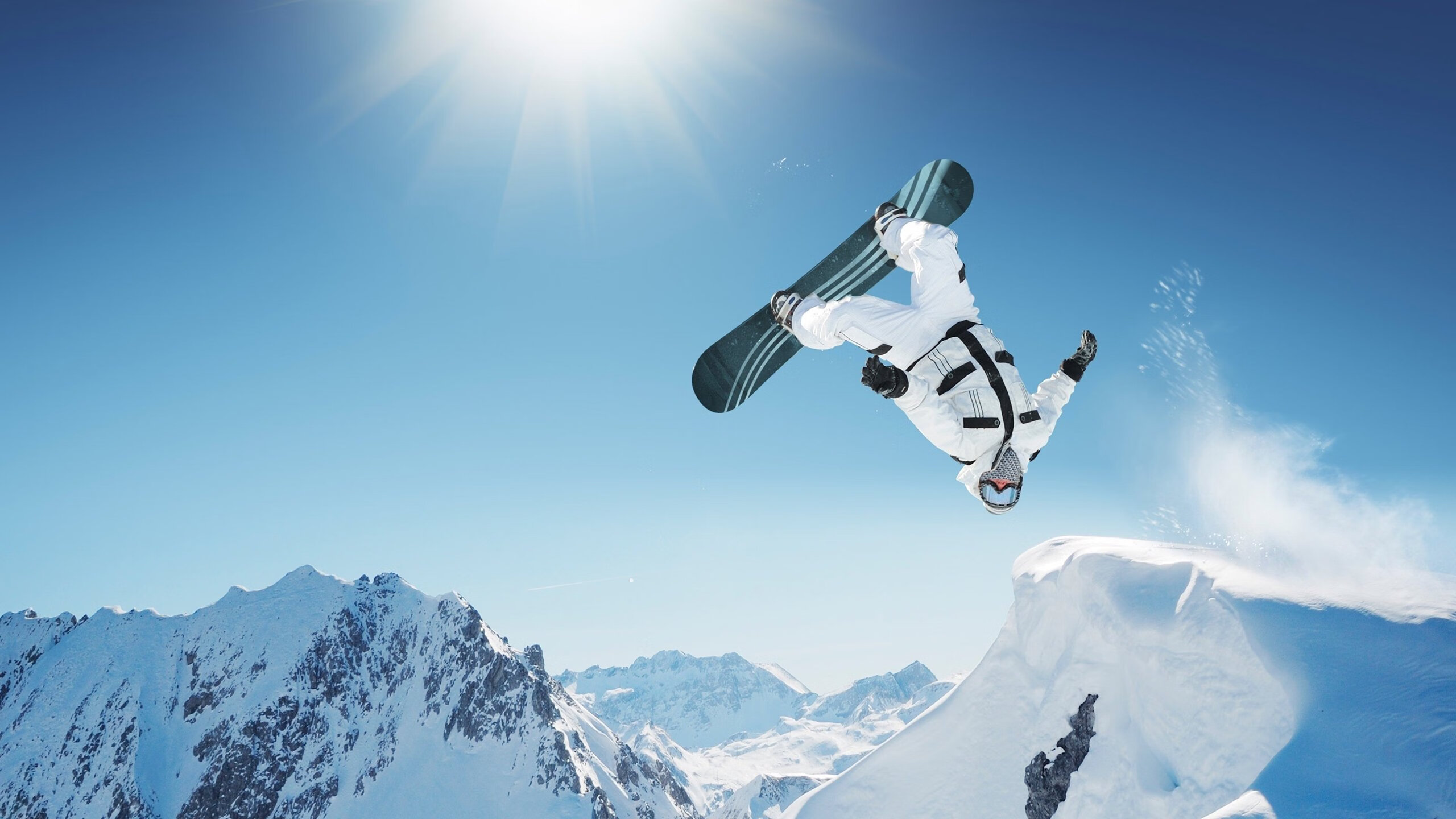 跨行业合作推动足球运动员健康管理体系不断完善，足球运动员跨界