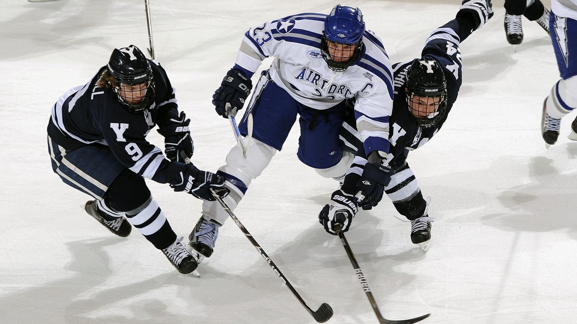德甲第四轮三场焦点战结果意外，积分榜大乱斗，德甲上赛季34轮比分